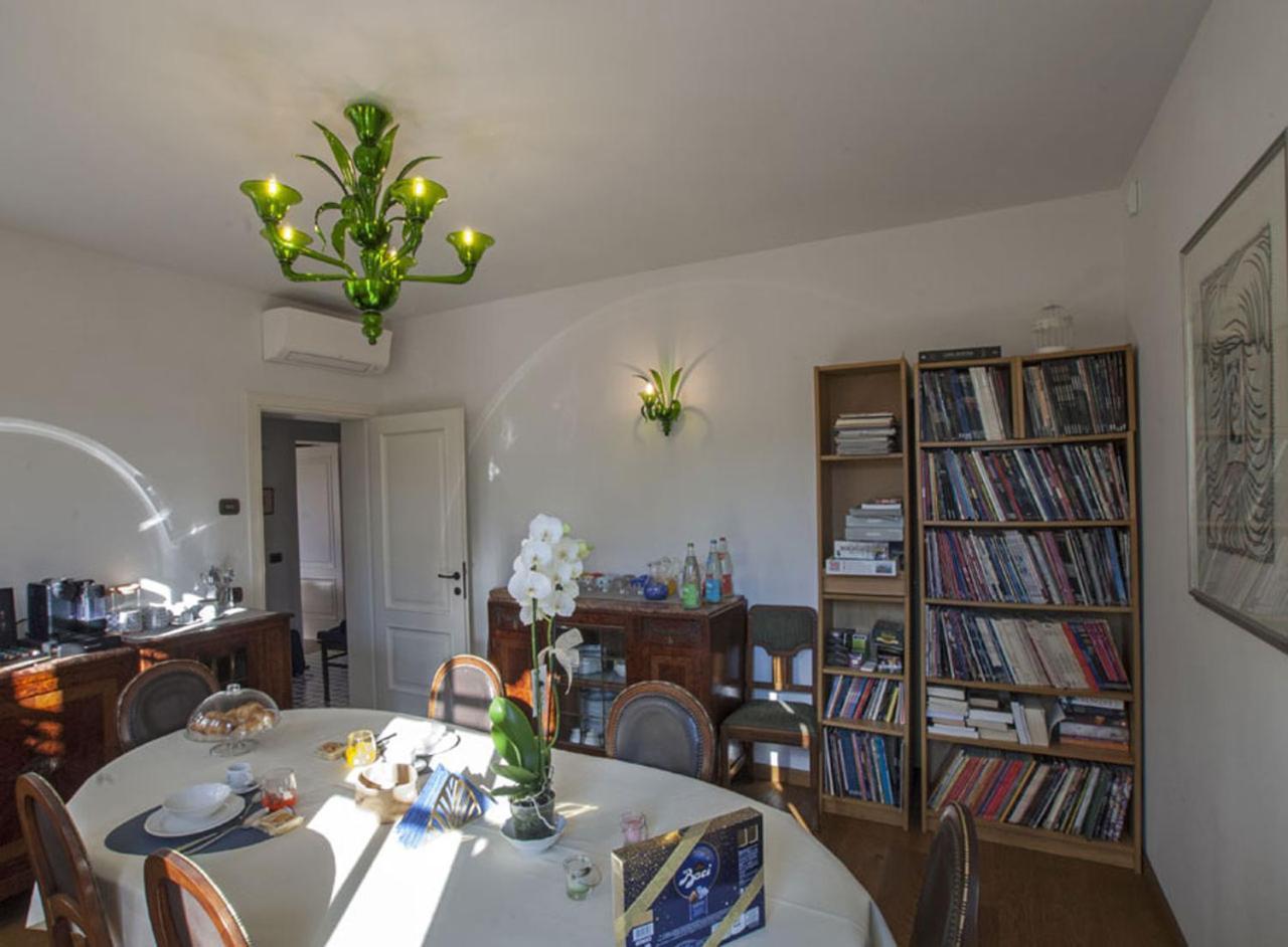 Villa Contarini B&B Lido di Venezia Екстер'єр фото